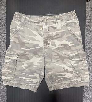 UNIONBAY Cargo Shorts Size 34 Gray Camouflage Cotton Y2K